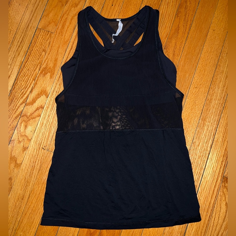 Lululemon workout top with built in sports bra
